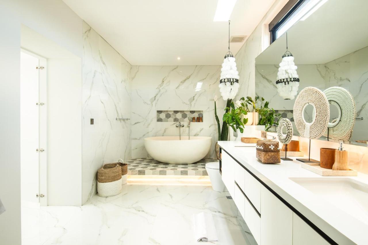 Luxury Villa Devina I Seminyak I Yoga & Gym Exterior foto